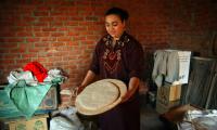 Egypt. Making bread. © FAO/Ami Vitale